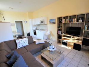 23886618-Ferienwohnung-4-Fehmarn-300x225-1