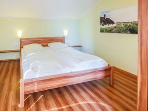 19225914-Ferienwohnung-5-Fehmarn-300x225-1