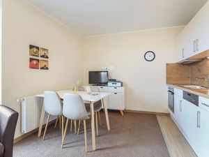 19225908-Ferienwohnung-4-Fehmarn-300x225-1