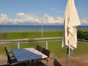 19326050-Ferienwohnung-2-Fehmarn-300x225-1