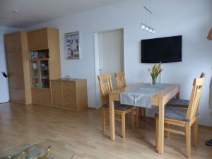 24016939-Ferienwohnung-4-Fehmarn-300x225-3