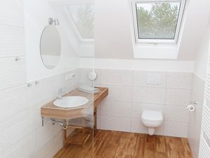 24025377-Ferienwohnung-5-Fehmarn-300x225-1