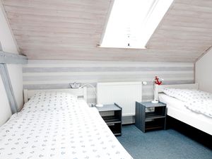 24025377-Ferienwohnung-5-Fehmarn-300x225-4