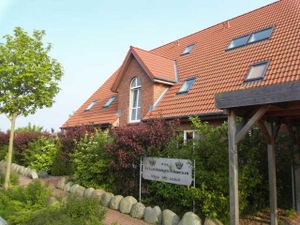 21862695-Ferienwohnung-4-Fehmarn-300x225-2