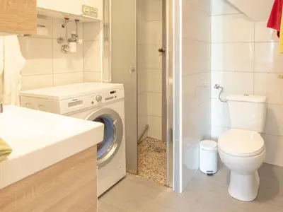 Bad mit WC und Dusche