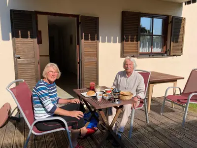 Frühstück auf der Terrasse