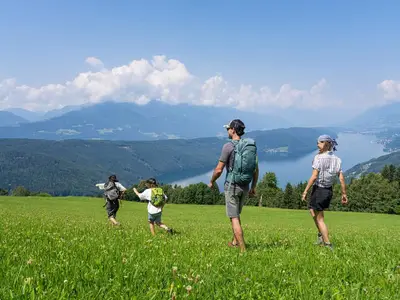 wandern über dem  Millstätter See_TINEFOTO_072025_0397
