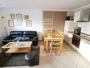 23322131-Ferienwohnung-5-Feldberg (Hochschwarzwald)-300x225-2