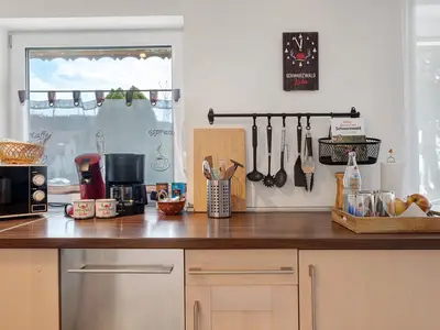 KITCHEN, INSIDE