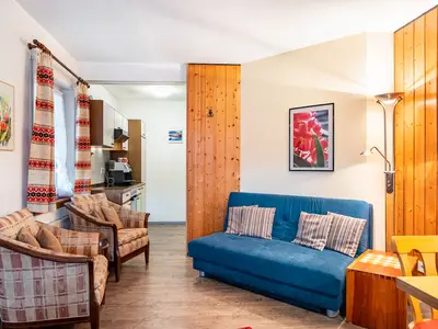 Photo, INSIDE, OUTSIDE