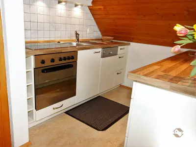 KITCHEN, INSIDE