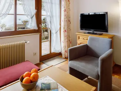 Photo, INSIDE, OUTSIDE