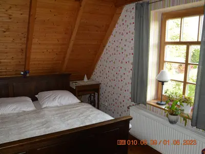 Schlafzimmer, hier das Doppelbett