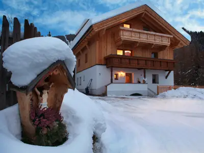 Außenseite Ferienhaus [Winter]