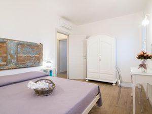 24035731-Ferienwohnung-4-Fermo-300x225-2