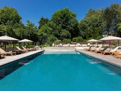 PoolOfHouse