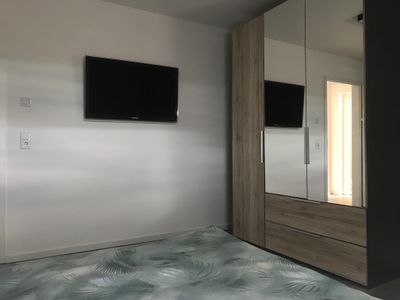 Schlafzimmer mit Smart tv