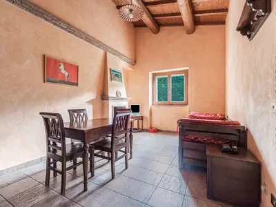DiningRoom
