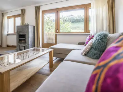 Eigener Zugang vom Wohnzimmer auf den Balkon