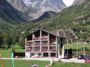 Ferienwohnung für 4 Personen in Fiesch