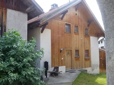 Ferienwohnung für 8 Personen in Filisur 1/10