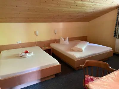 3-4 Bettzimmer Ahorn