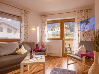 Ferienwohnung für 3 Personen (60 m²) in Finkenberg 3/10