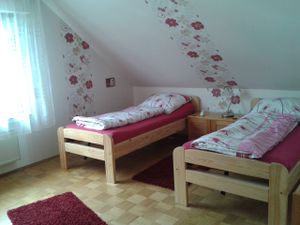 22770425-Ferienwohnung-5-Finnentrop-300x225-4