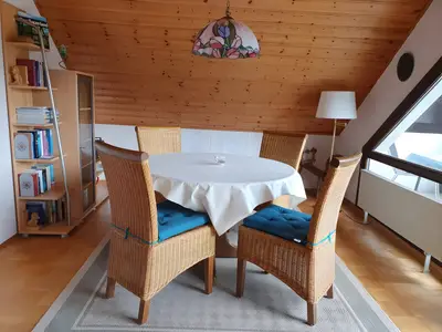 Photo, INSIDE, OUTSIDE