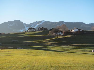 Blick nach Westen zum Skigebiet Bolsterlang