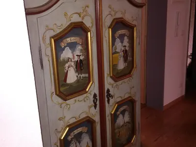 Waginger Bauernschrank