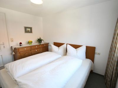 Ferienwohnung 3 - Schlafzimmer 02