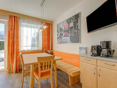 DiningRoom