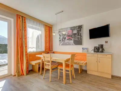 DiningRoom