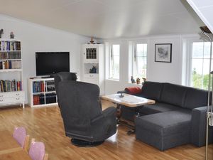 23732542-Ferienwohnung-7-Fitjar-300x225-1