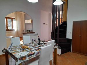 24045523-Ferienwohnung-4-Fiumicino-300x225-5