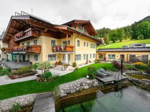 22622883-Ferienwohnung-7-Flachau-300x225-0