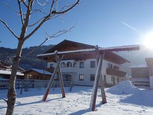 23505513-Ferienwohnung-5-Flachau-300x225-3