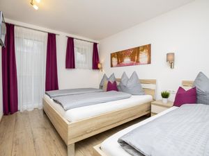 23887617-Ferienwohnung-5-Flachau-300x225-3