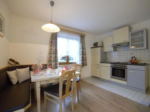 23288007-Ferienwohnung-4-Flachau-300x225-2