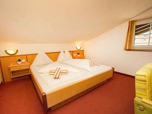 24047849-Ferienwohnung-6-Flachau-300x225-4