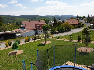 Ausblick auf den Höhenwanderwerg Lichtenburg- Wurmberg und ins Streutal