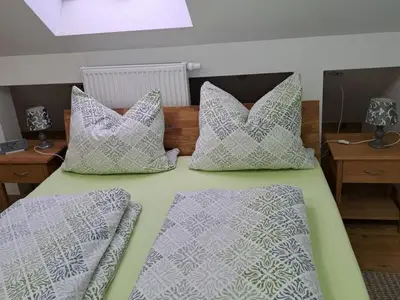 Schlafzimmer 2