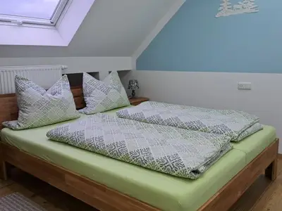 Schlafzimmer 2