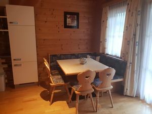 22208825-Ferienwohnung-4-Flattach-300x225-3