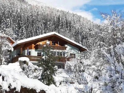 Haus Anna Zechner im Winter