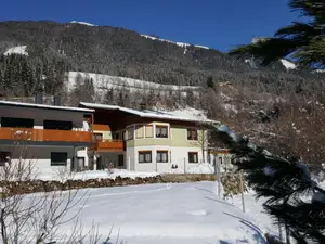 Ferienwohnung für 5 Personen (75 m²) in Flattach