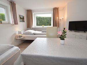 23969715-Ferienwohnung-4-Flensburg-300x225-1