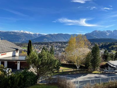 Panoramablick vom vorderen Balkon über Flims