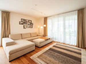 23098099-Ferienwohnung-4-Flims-300x225-5